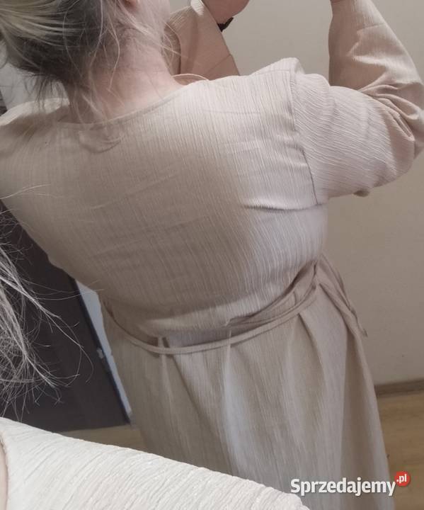 Wygodna sukienka na co dzień rozmiar 4446 Spódnice i sukienki