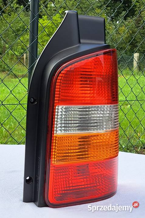 LAMPA PRAWA TYŁ TYLNA VW TRANSPORTER T5 Lampy tylne Mielęcin