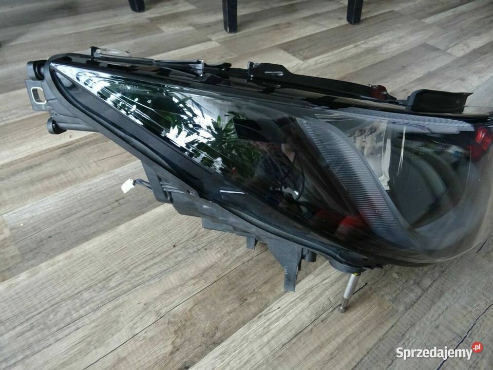 Reflektor prawy 90043398 do BMW i3 I01 2013 Oświetlenie Świerzawa sprzedam