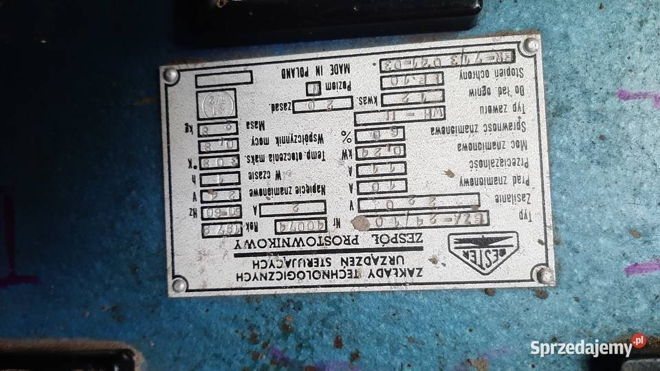 Prostownik do akumulatorów Polski mocny zadbany Korczew