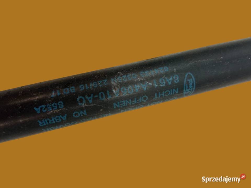 SIŁOWNIK KLAPY BAGAŻNIKA LEWY PRAWY TYŁ KPL Siłowniki