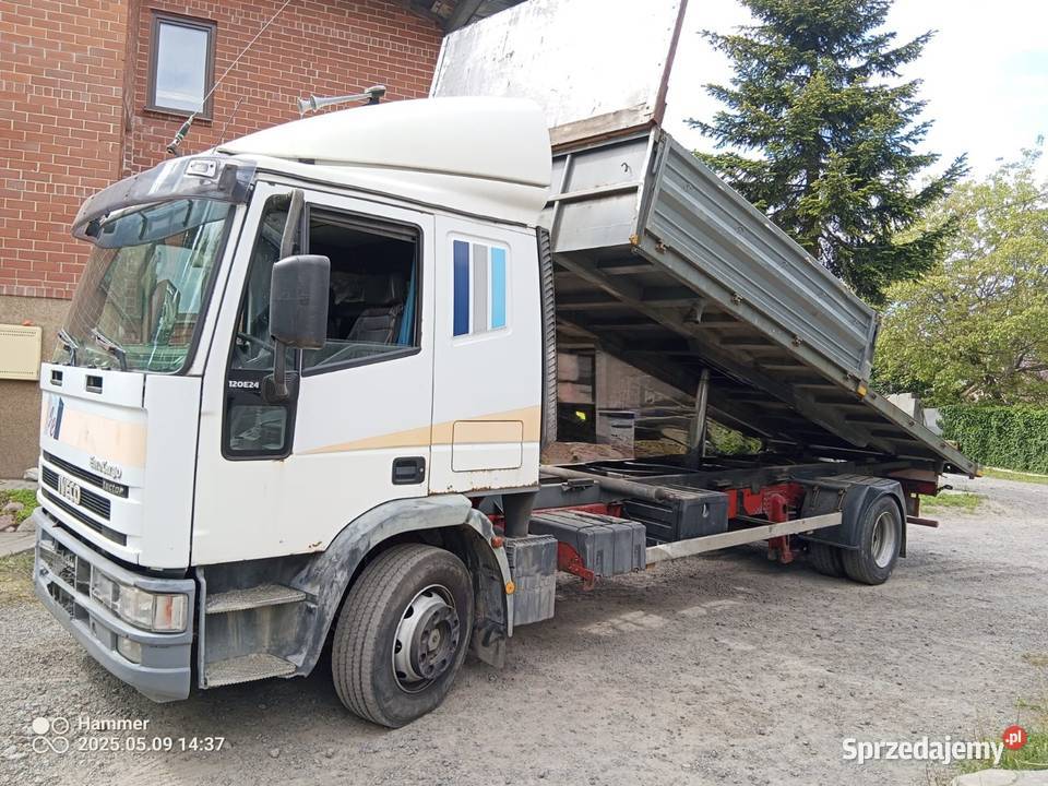 Wywrotka Iveco EuroCargo 2003 r manualna Ostrowiec Świętokrzyski sprzedam