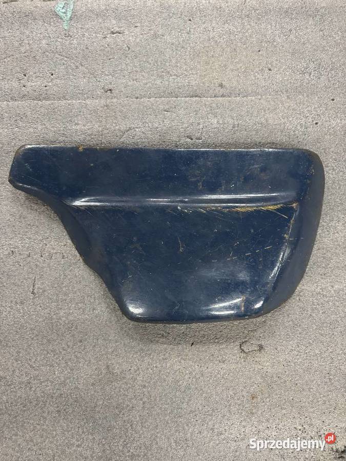 Boczek prawy metalowy WSK sport