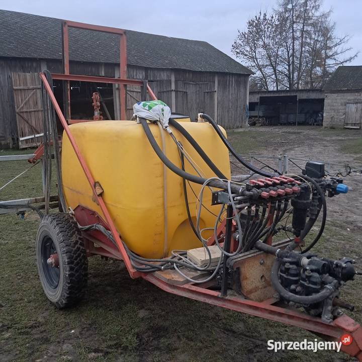 Sprzedam opryskiwacz 1200l Zaczepiane Oleśniki sprzedam