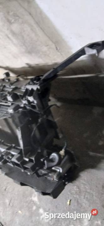 Opel VIVARO III PAS PRZEDNI KOMPLETNY DRZWI Rok produkcji 2018 Góra