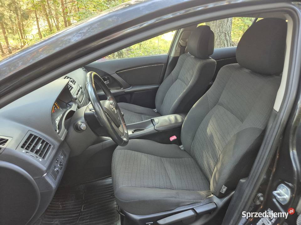 Toyota Avensis 18 benzyna 147 161 przebiegu Nowy Skierniewice