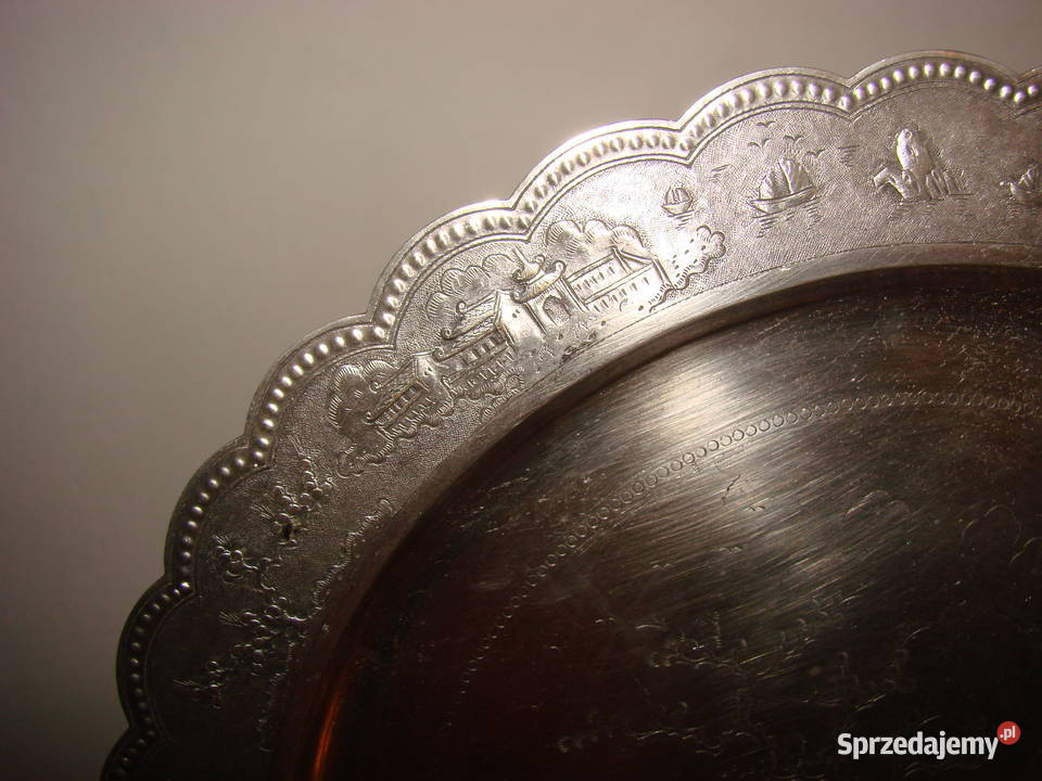 taca z kieliszkami plater