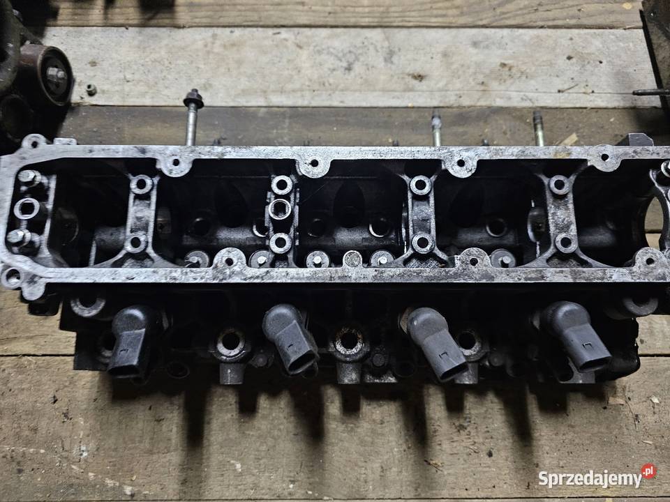 Głowica pegeot 307 diesel Głowice cylindrów Florianów