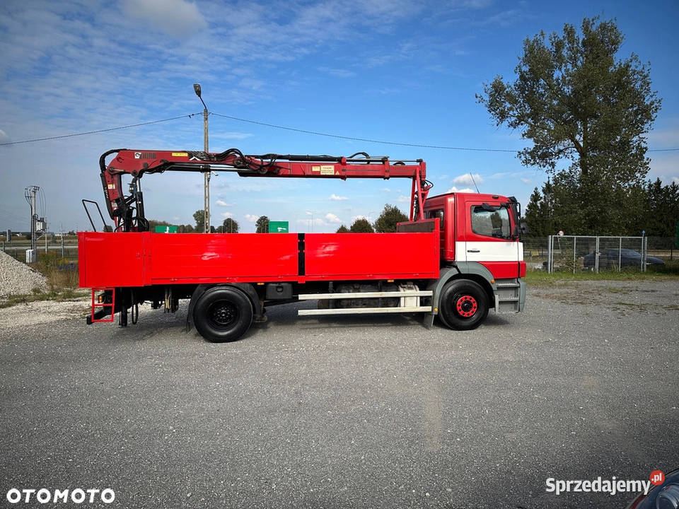 MercedesBenz Axor 1828 skrzyniowy HDS Hiab Łomża