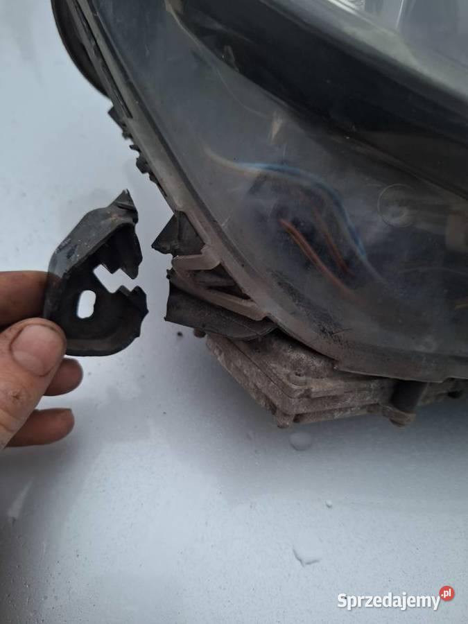 Sprzedam bixenony Opel Astra H skrętne Ustrzyki Dolne