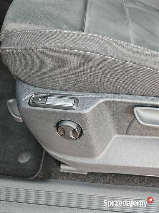 Volkswagena Tiguana 15 TSI EVO Life DSG Rok produkcji 2021 Jarosław