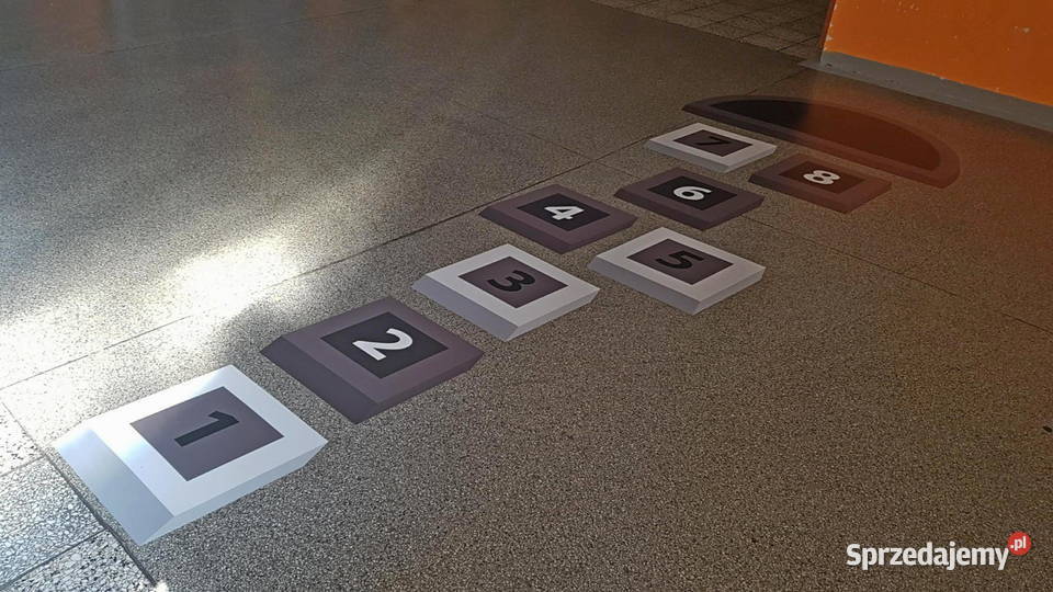 Klasy 3D CzarnoBiałe naklejka podłogowa gra Zielona Góra