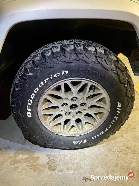 Jeepa Cherokee XJ 40 Rok produkcji 1991 świętokrzyskie Kielce
