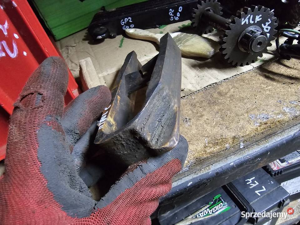 Yamaha DT 80 lc2 ślizg łańcucha wahacza DT80 Jelenia Góra
