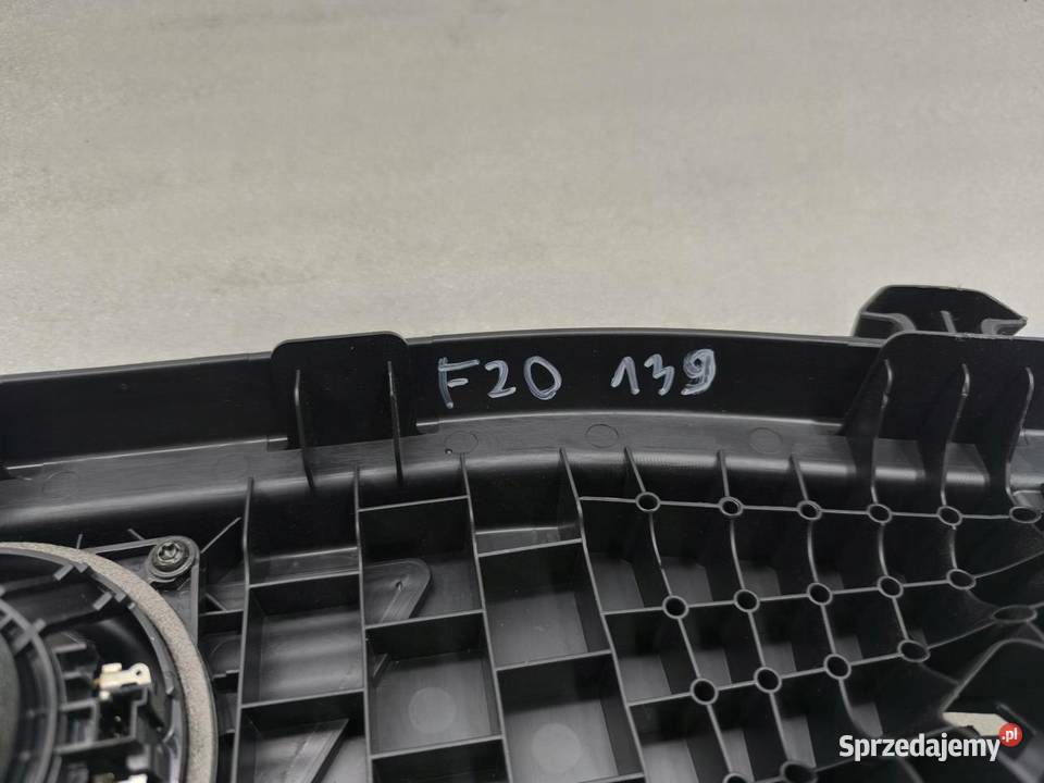 MOCOWANIE PÓŁKI BAGAZNIKA GŁOŚNIK BMW F20 sprzedam
