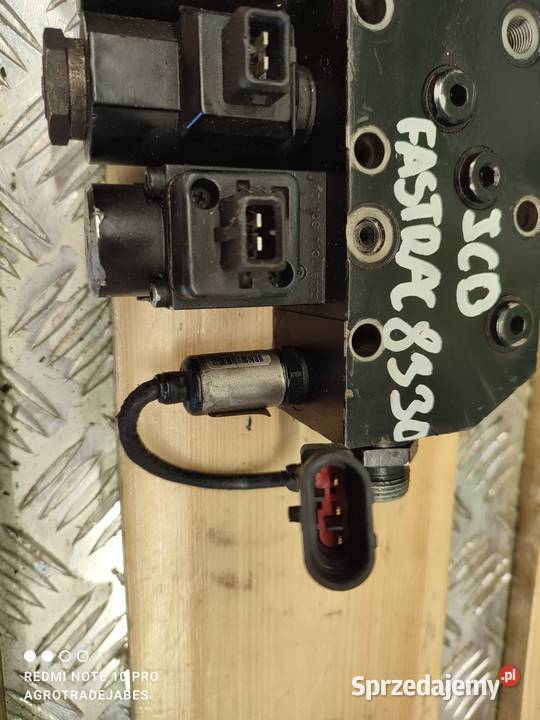 Blok hydrauliczny G842 100 600 012 JCB 8330 Wilkowo