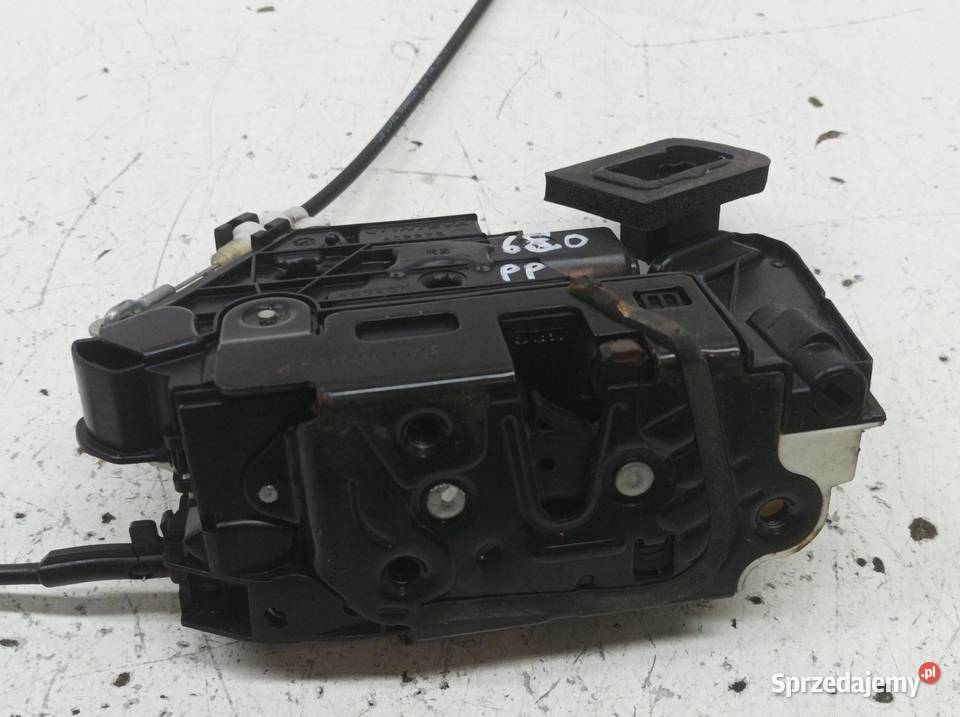 ZAMEK DRZWI PRAWY PRZÓD EU 5E1837016 Skoda Yeti świętokrzyskie sprzedam