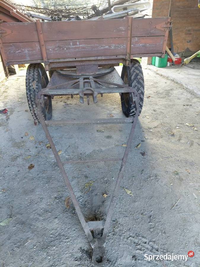 Przyczepa rolnicza uszkodzony