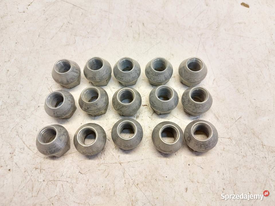 TESLA MODEL Y 2 NAKRĘTKI DO KÓŁ 15 Nakrętki