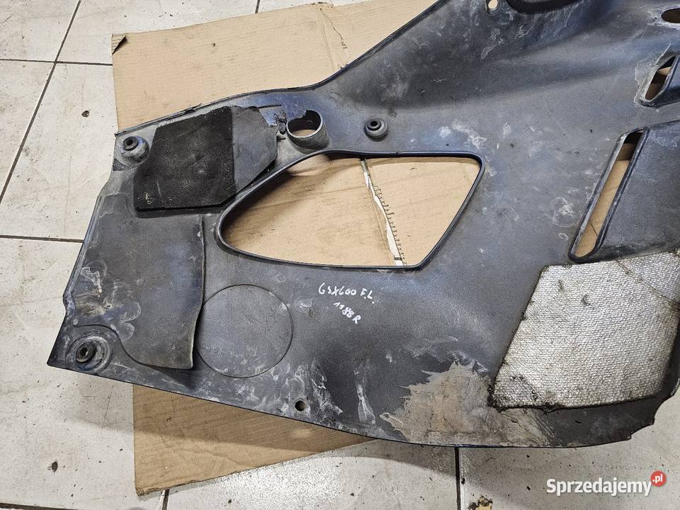 Suzuki GSXF 600 owiewka plastik boczek gsx 600 F Plastiki sprzedam