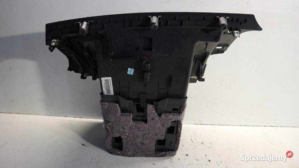 SCHOWEK VOLVO V50 9123248 Osłony i zaślepki