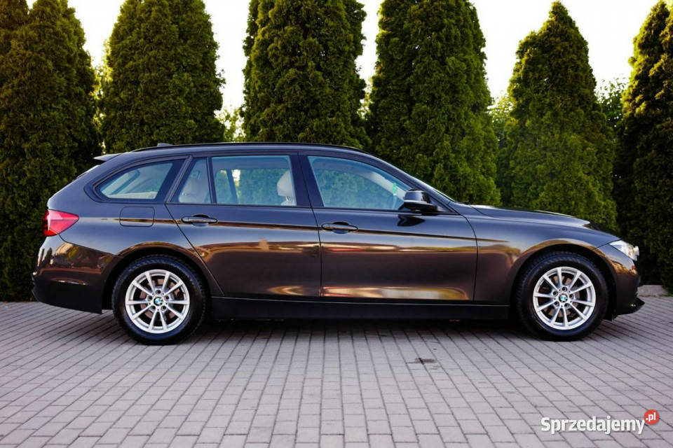 BMW 318 20dB47SkóraNaviElklapa F30F31 2012 lakier metallic Rzekuń