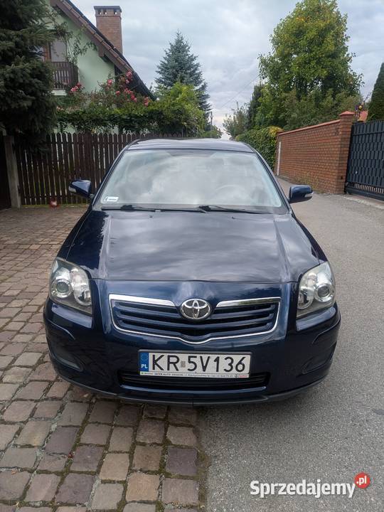 Toyota Avensis T25 benzyna Rok produkcji 2006 Avensis Kraków