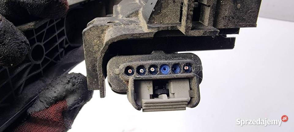 PEDAŁ AUDI A3 8P 1K1721503L Pozostałe Lipno