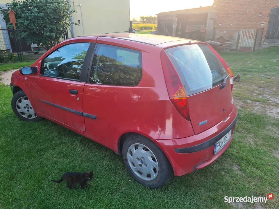 Sprzedam fiata punto 12 134000 2/3 Sadlno