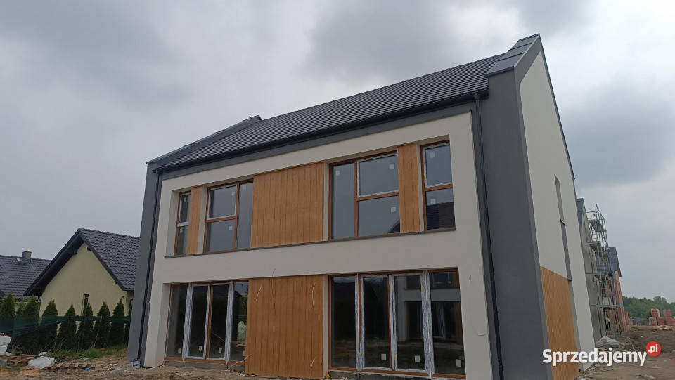 Dom bliźniak Kiełczówek Krótka 8437 metrów