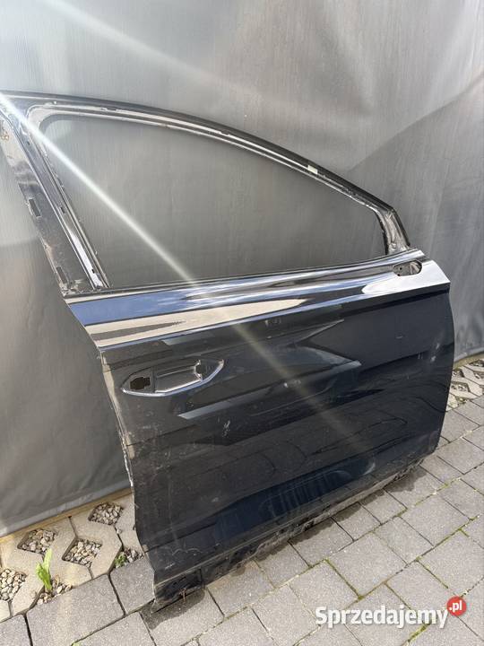 Skoda Enyaq drzwi prawy przód Drzwi