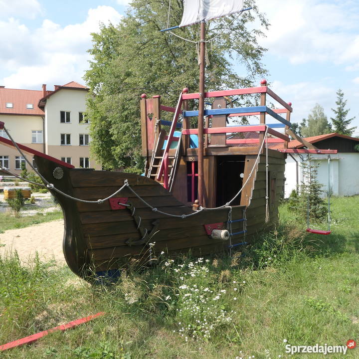 DREWNIANY STATEK PIRACKI