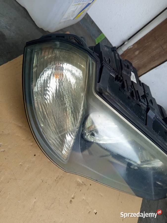 Reflektor prawy BMW X3 e83 Xenon lift Rzeszów
