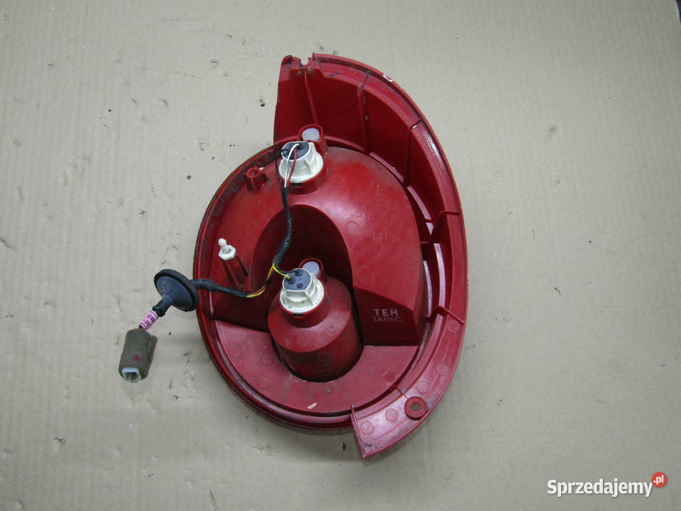LAMPA TYLNA PRAWA CHEVROLET SPARKMATIZ 300412R