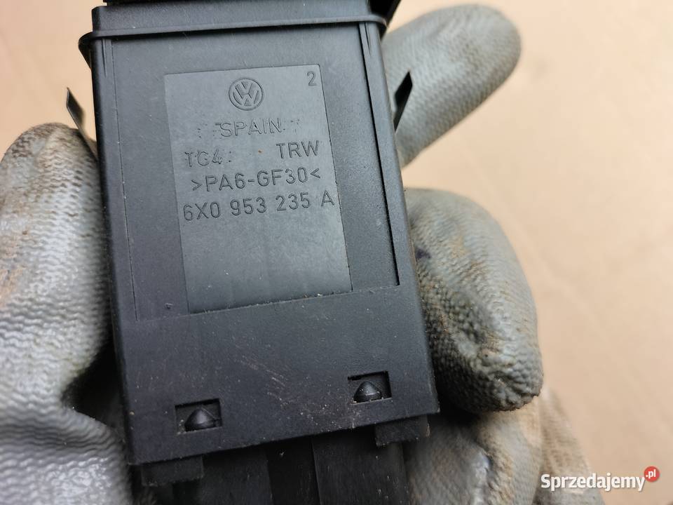 VW LUPO 6X0953235A WŁĄCZNIK ŚWIATEŁ AWARYJNYCH Kamień-Kolonia
