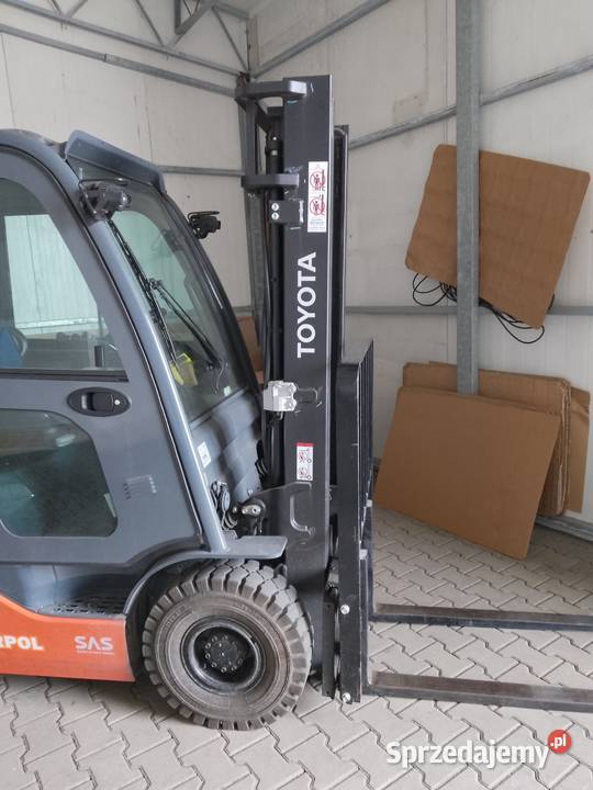 Wózek widłowy TOYOTA 028FGF18 Kutno