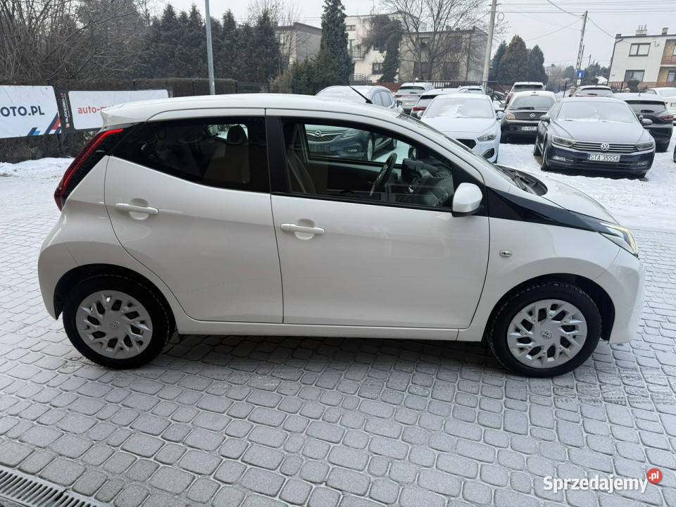 Toyota Aygo 10 72 Klima Kamera CarPlay II 2014 Orzech