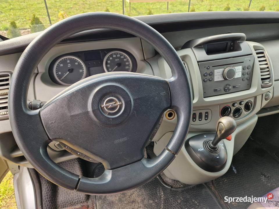 OPEL VIVARO 3fotele LONG Klima Długi Automat 244000km pomorskie Chojnice