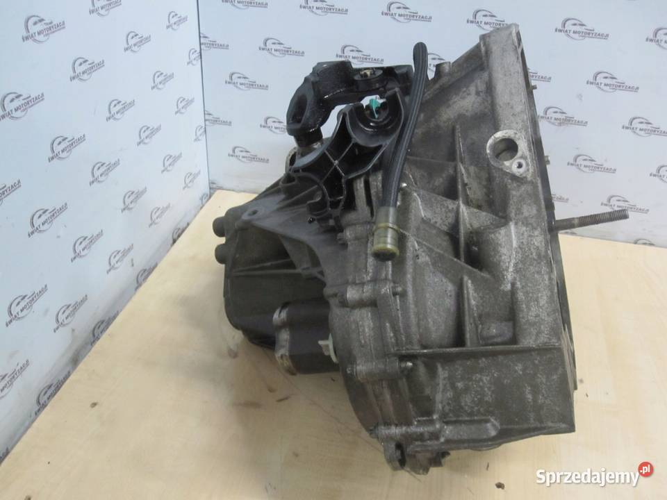 SCENIC 16 16V 10r K4M858 110 142 Manualna Kielce sprzedam