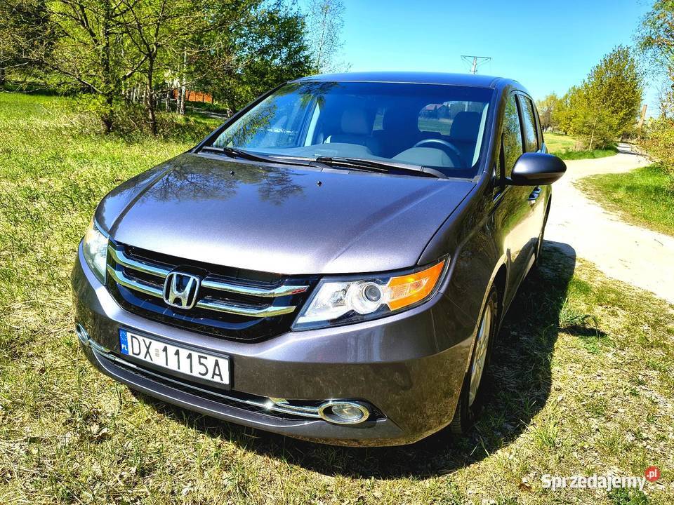 Super stan 3500 benzyna 245 109 8 osób czujnik parkowania Odyssey Motoryzacja Wrocław