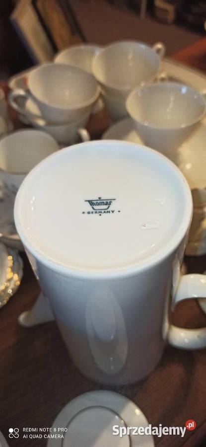 Biały porcelanowy dzbanek do kawy z linii Gdańsk