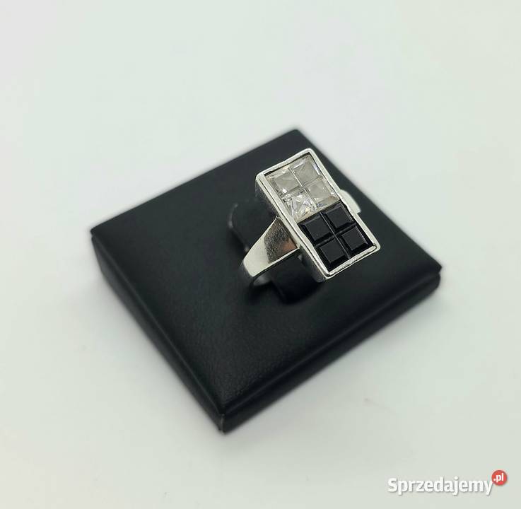 Srebrny pierścionek próby 925 655g Rozmiar 14 warmińsko-mazurskie