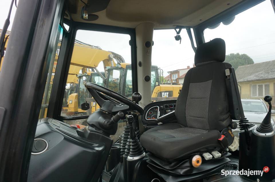 Koparkoładowarka JCB 3 CX 2016 świętokrzyskie