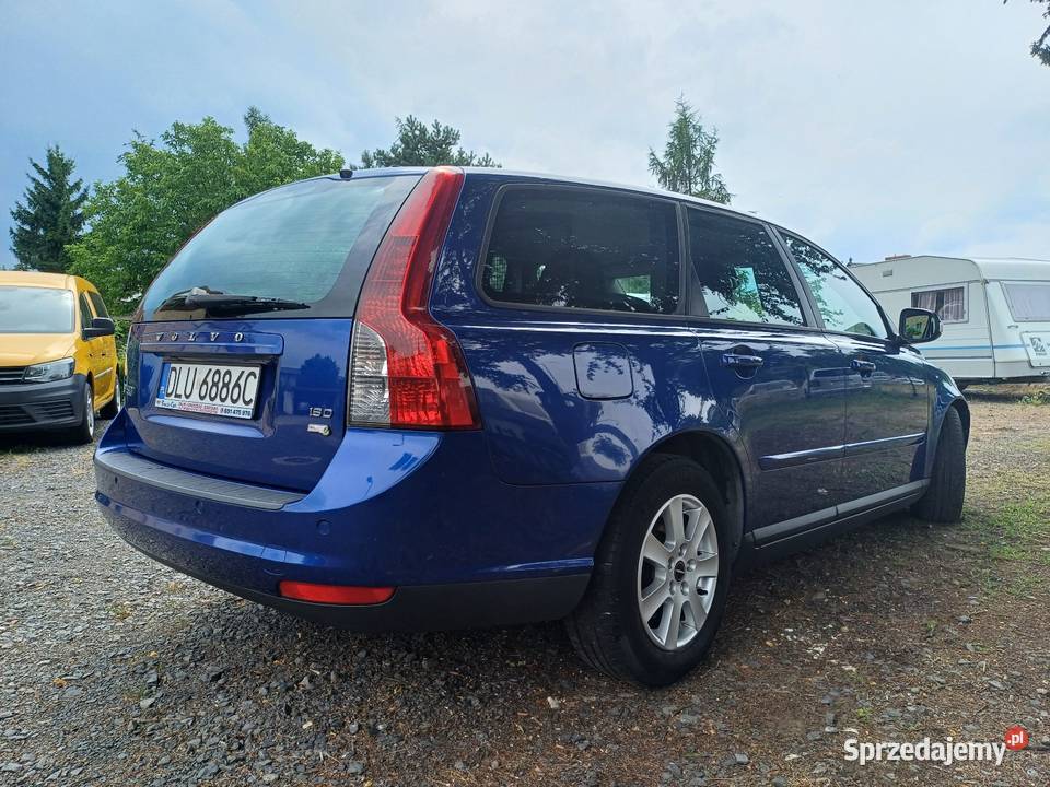 Volvo V50 DRIVe 16D 109 2010r ksenon Navi DVD ABS Lubin