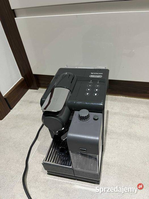 Ekspres DeLONGHI EN560B Nespresso Latissima Tuliszków
