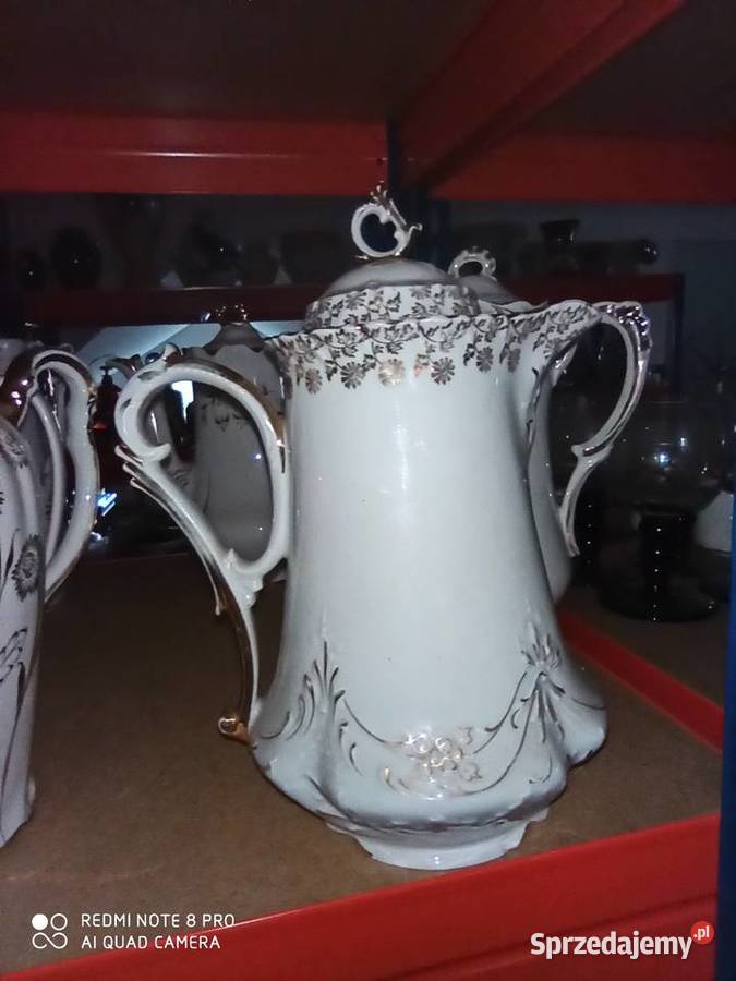 Dzbanek C T Reliefy Do czekolady Syg z lat 1909