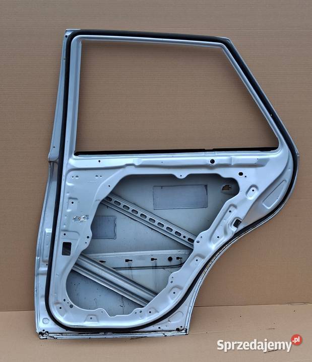 MERCEDES ML W164 DRZWI PRAWY TYŁ PRAWE TYLNE Karoseria