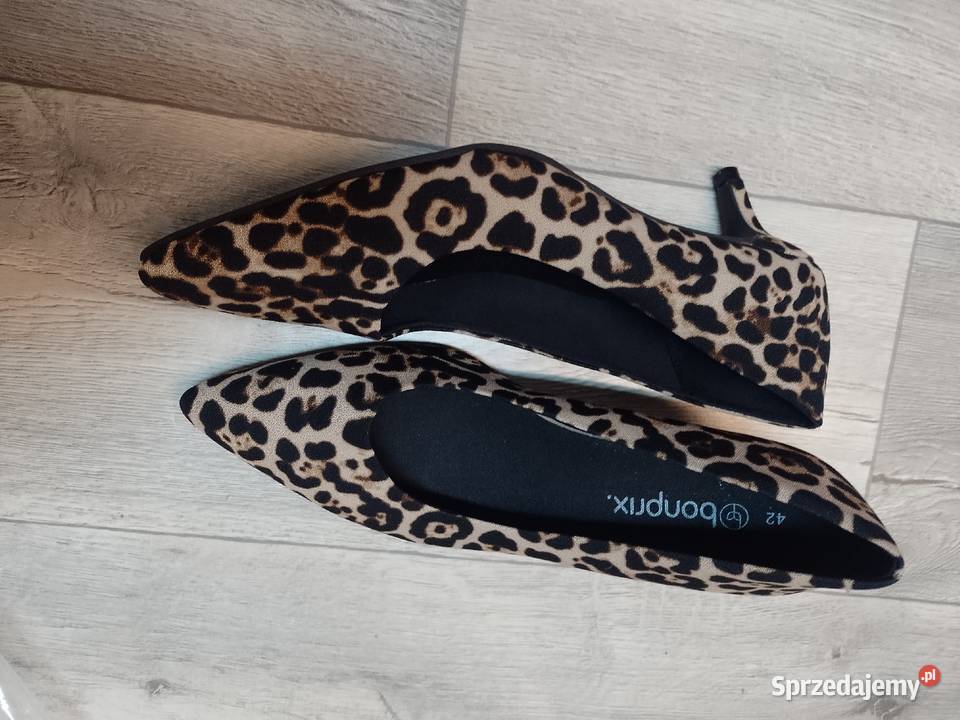 42bpc Bonprix Panterkowe czółenka wieczorowe