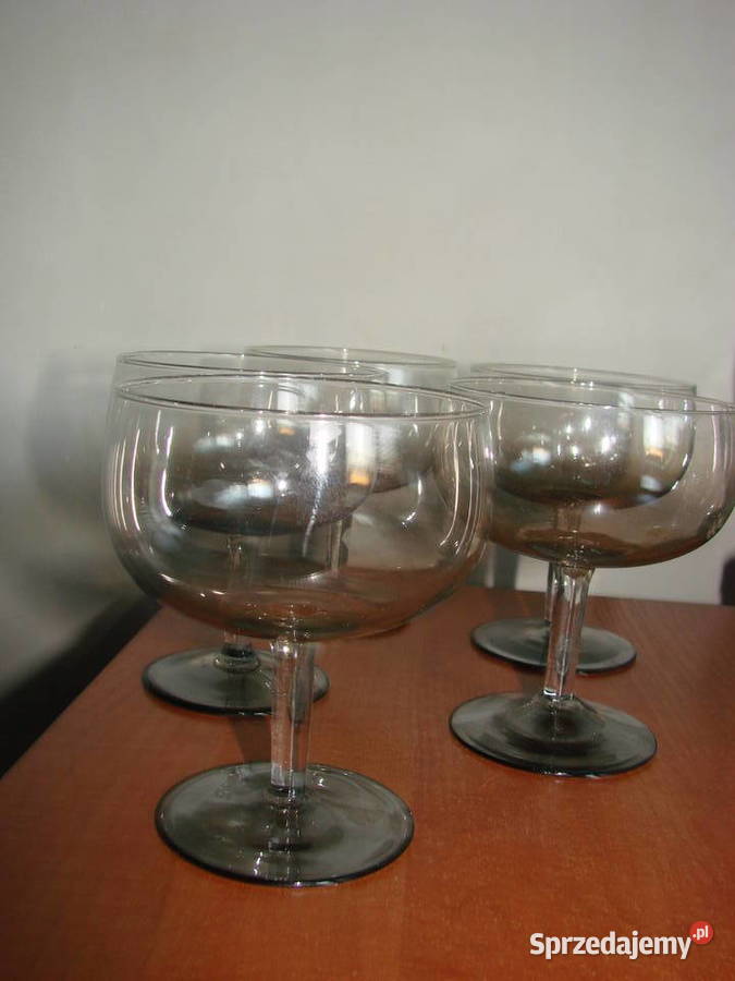 kieliszki do szmapana opalizowane