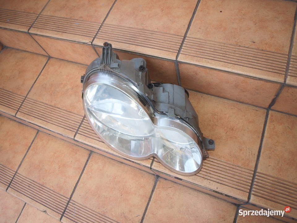 Mercedes C klasa W203 lampa prawa przód zwykła prawe Kalisz